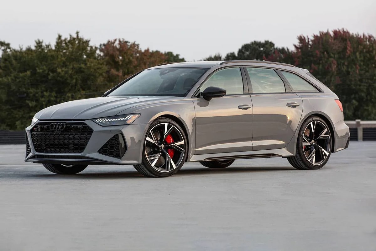 Novo Audi RS6 Avant 2023 perua esportiva tem aceleração surpreendente!