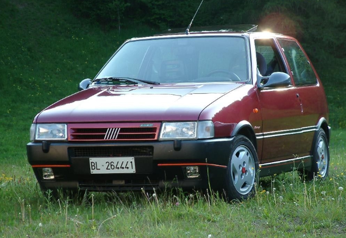 Fiat Uno Mille: o carro popular das multidões