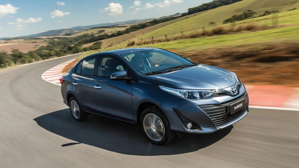 Toyota Yaris Sedan Xls Especifica Es T Cnicas Pre O E Equipamentos De S Rie