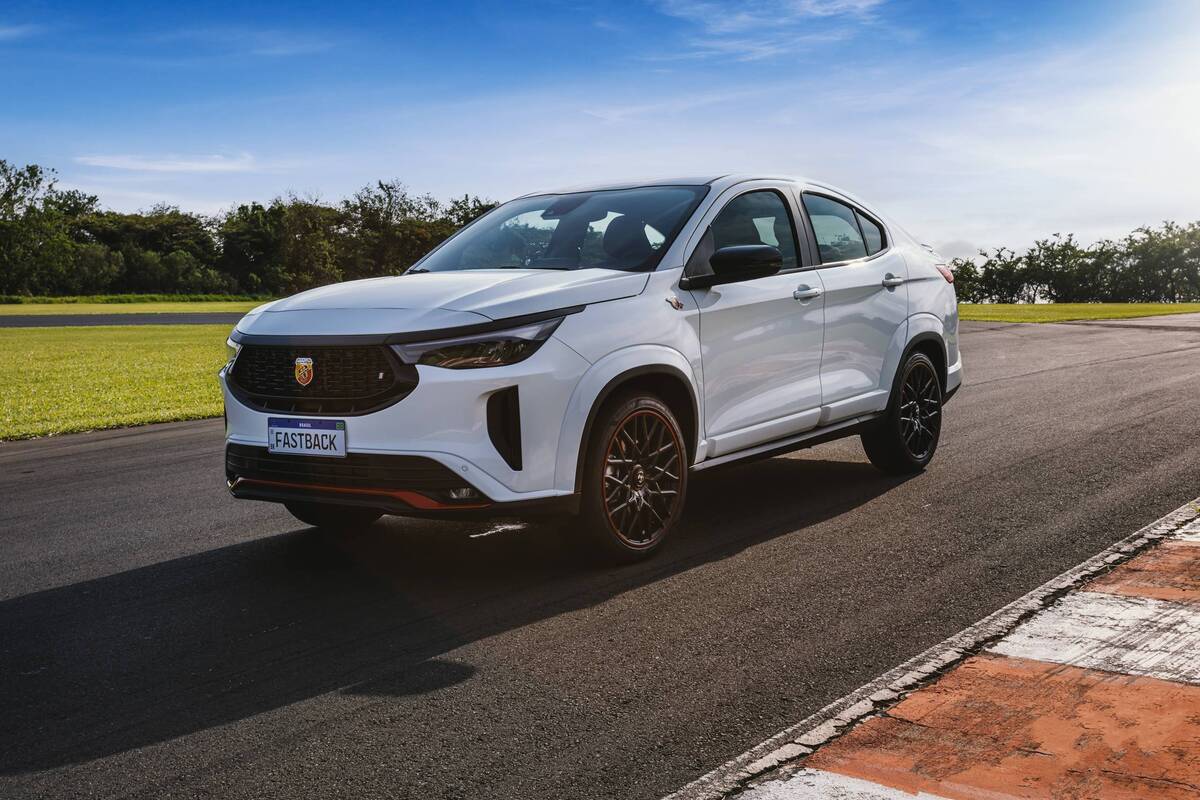 Novo Fiat Fastback Abarth Aceleração de 0 a 100 em 7,6s por Apenas R$ 159.990