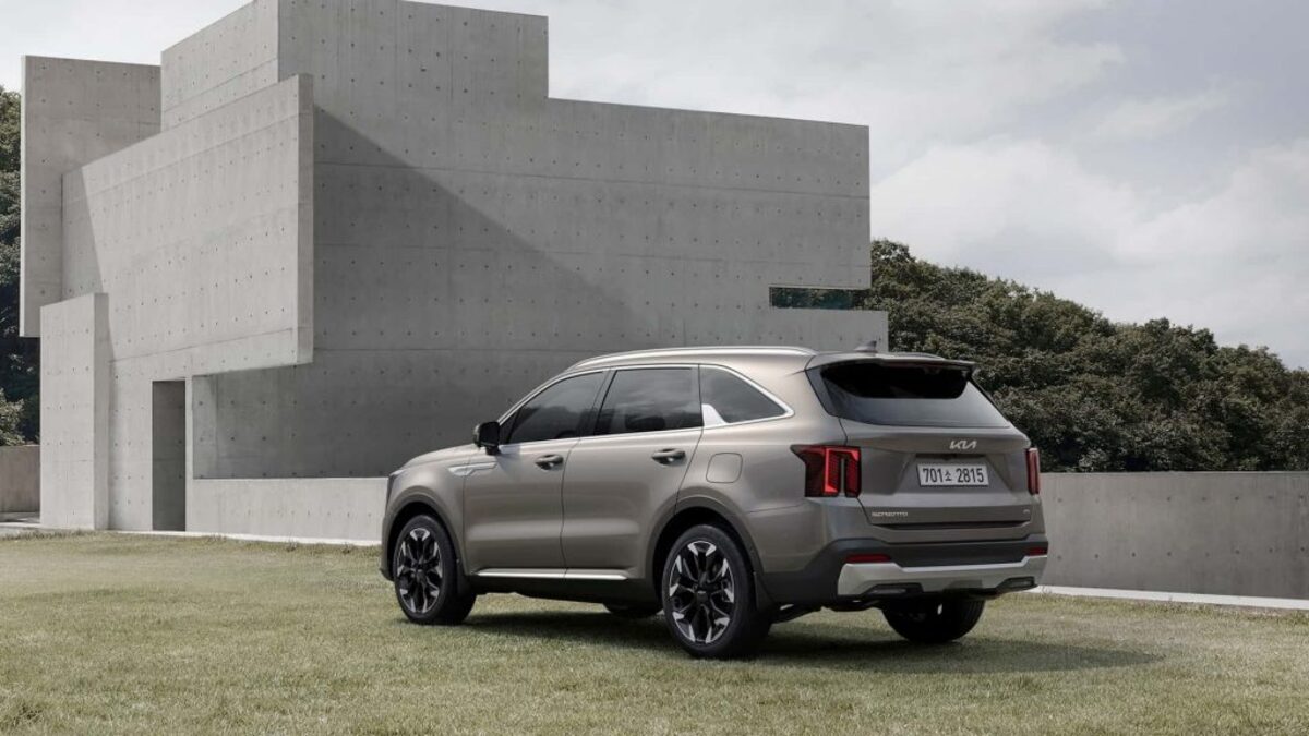 Novo Kia Sorento 2024 é lançado com visual futurista e muita tecnologia