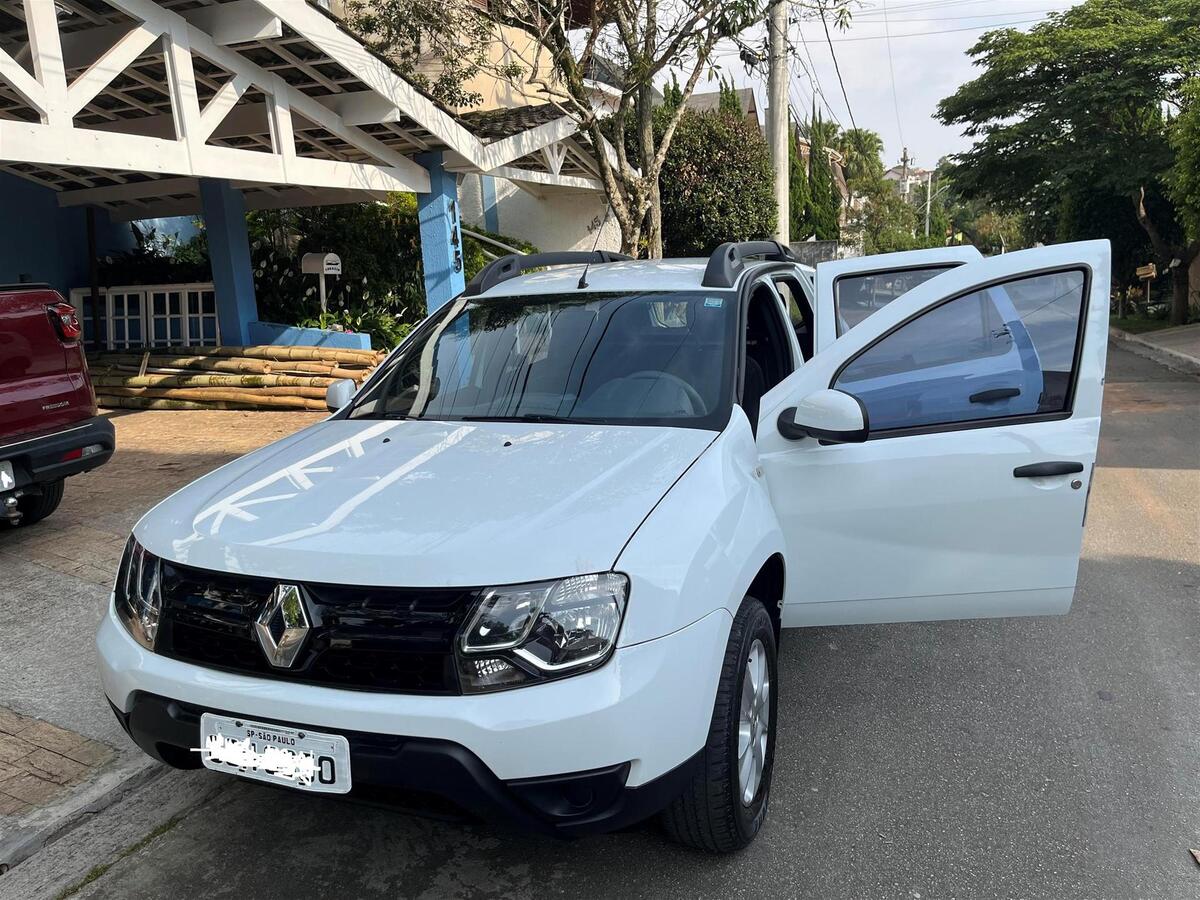 5 carros seminovos que valem mais a pena do que um Fiat Mobi