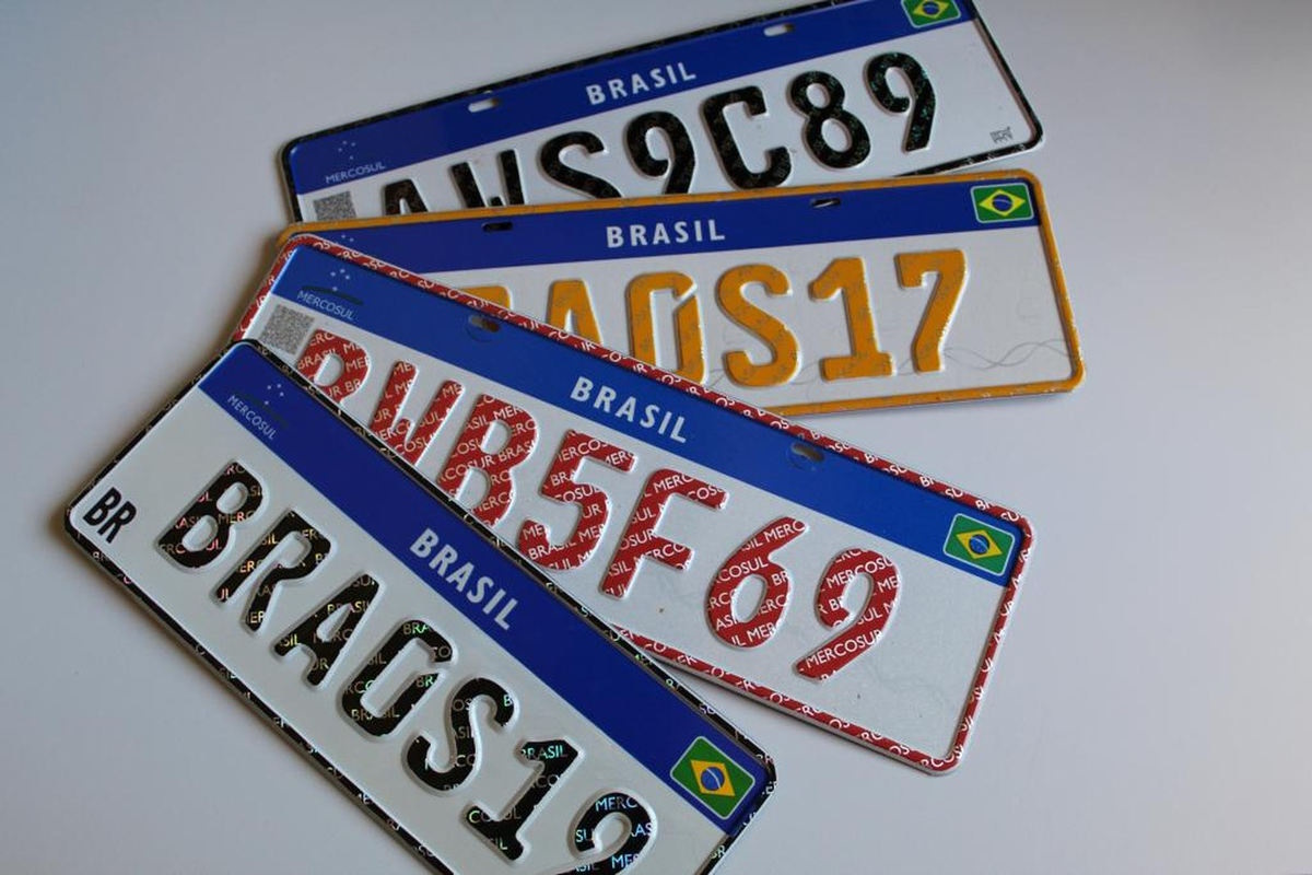 Placa Mercosul para Motos